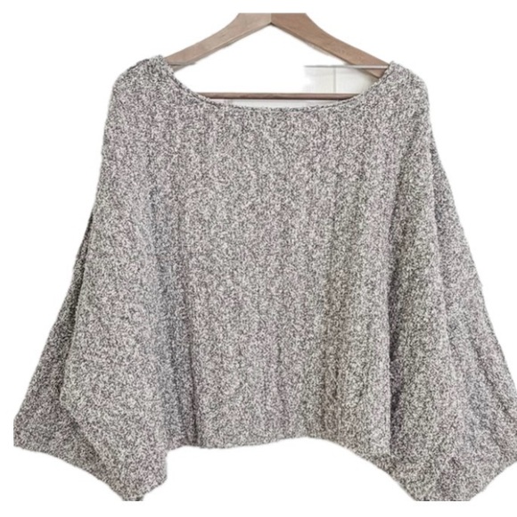 People
Free People Heathered Gray
Scoop Neck Sweater - Picture 2 of 7